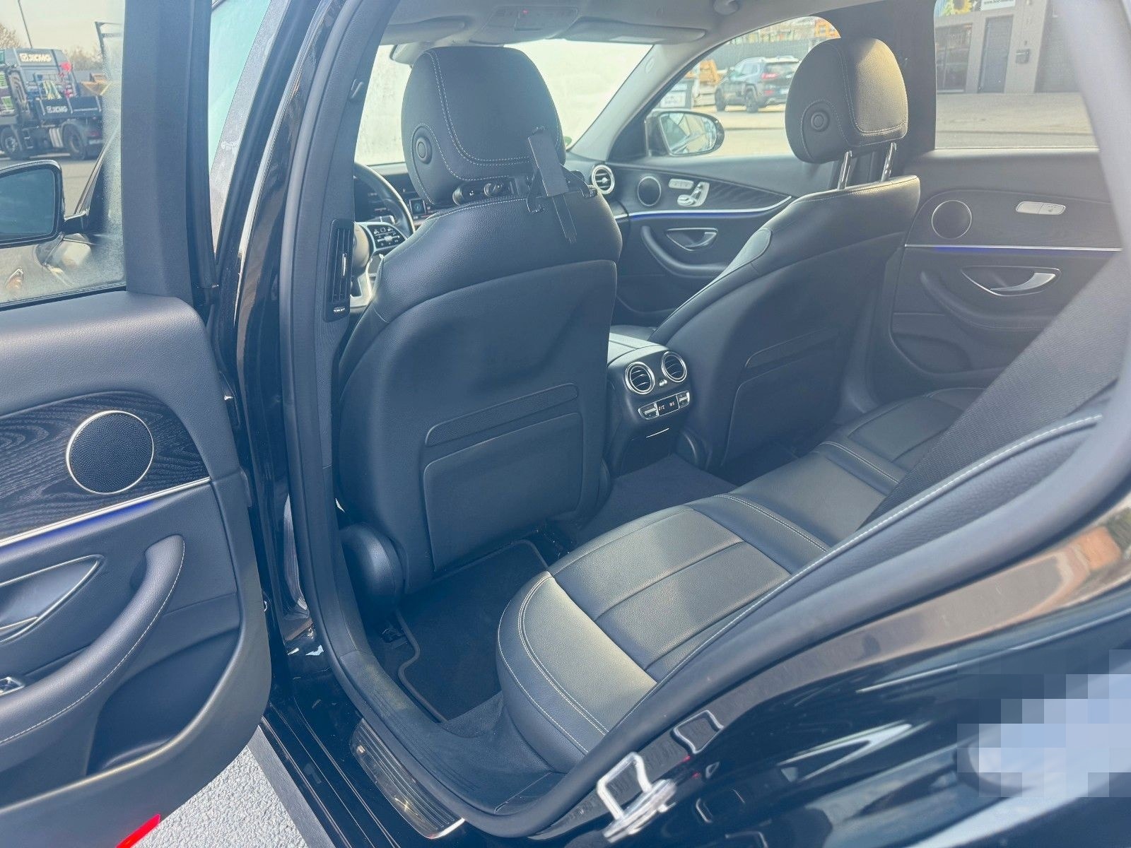 Mercedes-Benz E400d/AMG/4M/HeadUp/Airmatic/Memory/AHK/360//SIB foto 10