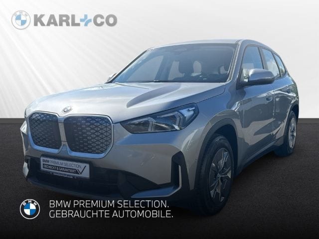 BMW iX1 20 eDrive LenkradHZG 2024