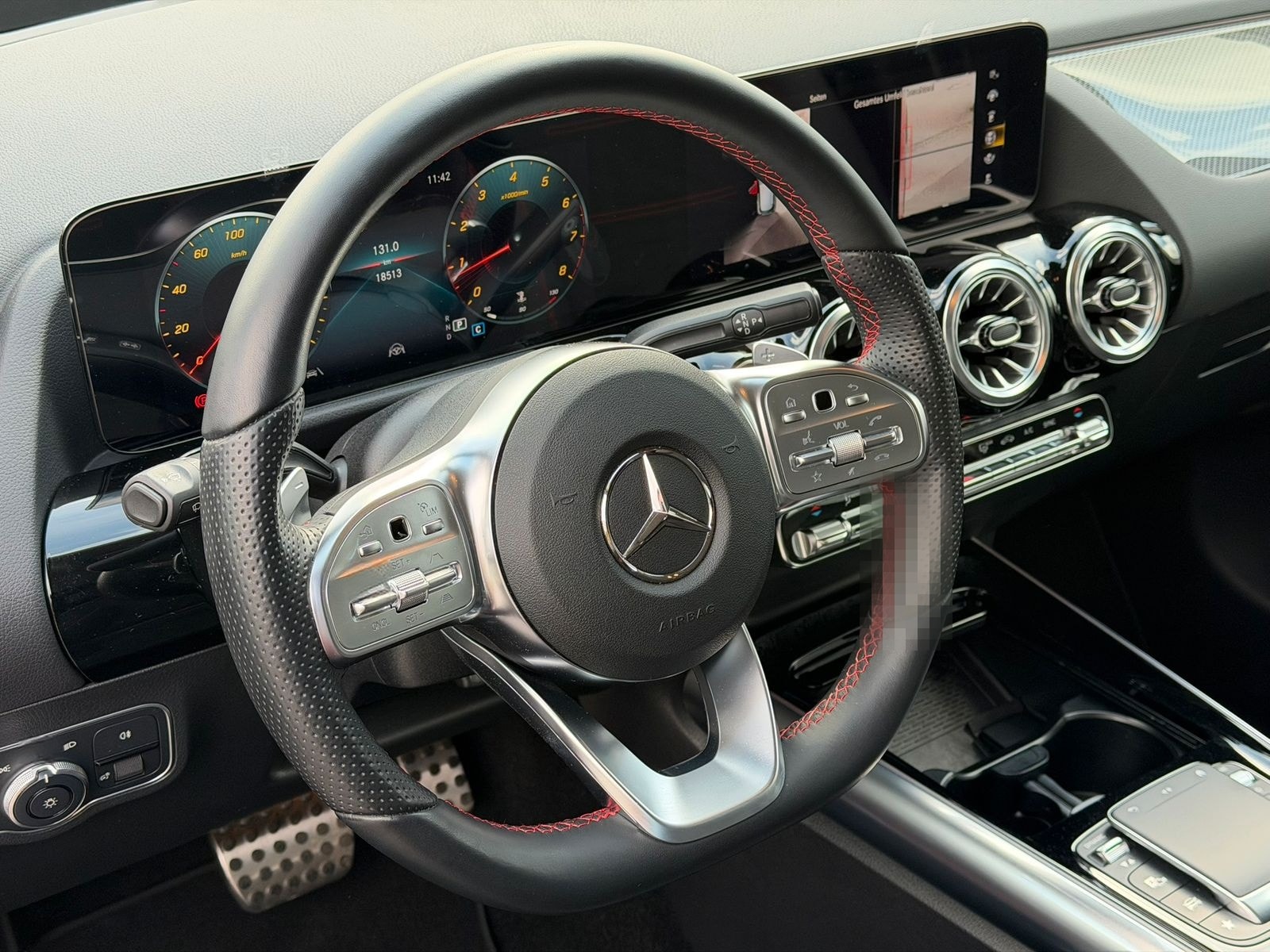Mercedes-Benz GLA 250 AMG HUD DISTRONIC LED HP TOTWINKEL 360° foto 11