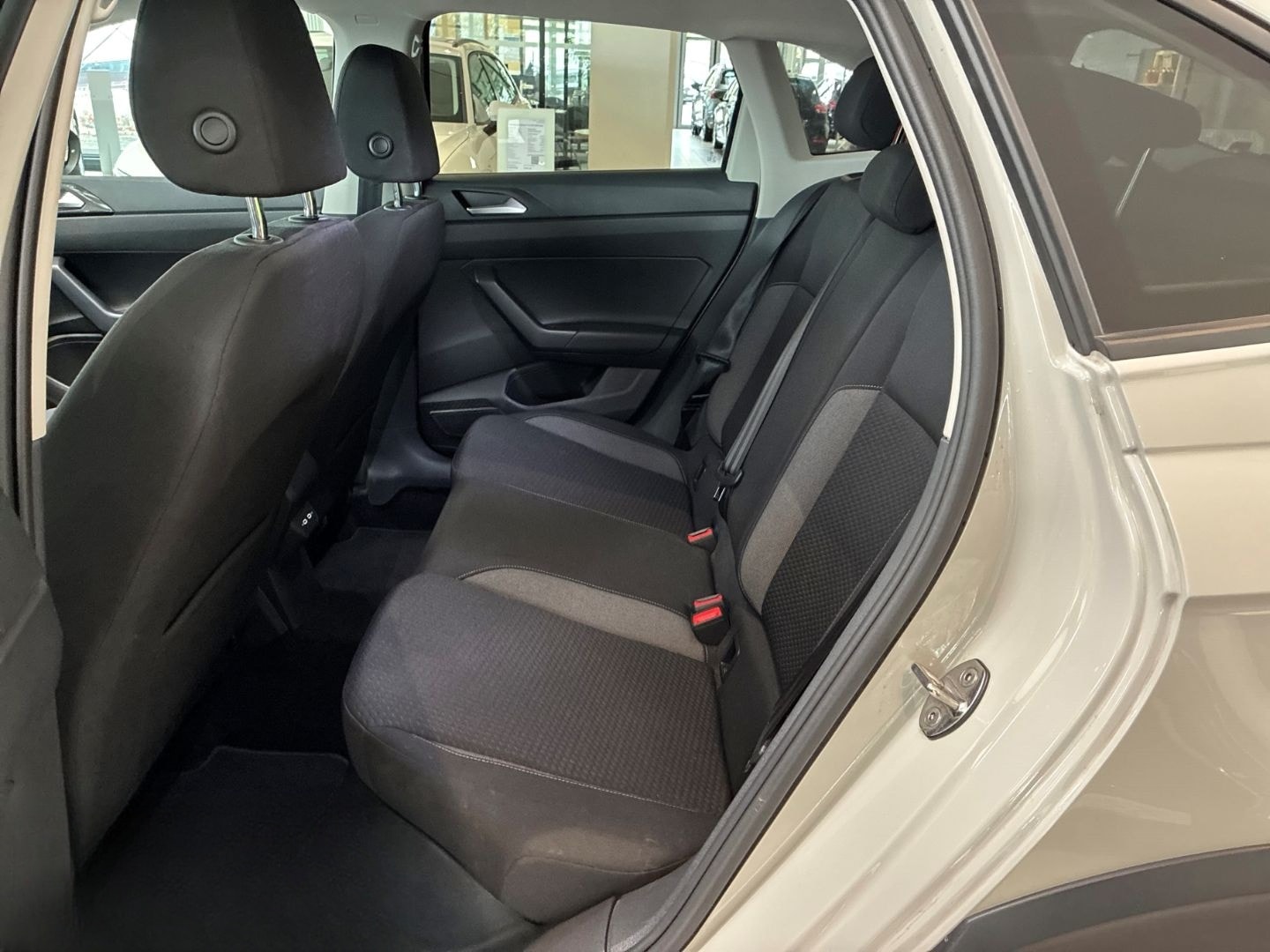 Volkswagen Taigo Life 1.0 TSI Digitales Cockpit LED DAB SHZ foto 8