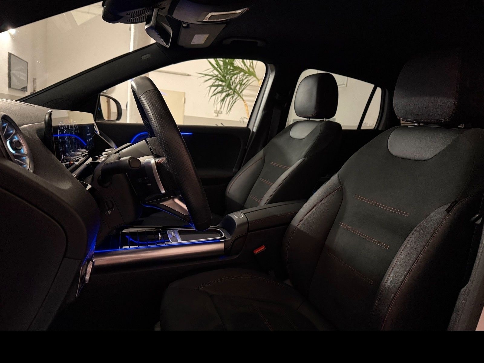 Mercedes-Benz GLA 180 AMG*Night*Distronic*Tot*AHK*MultiLED*360 foto 19