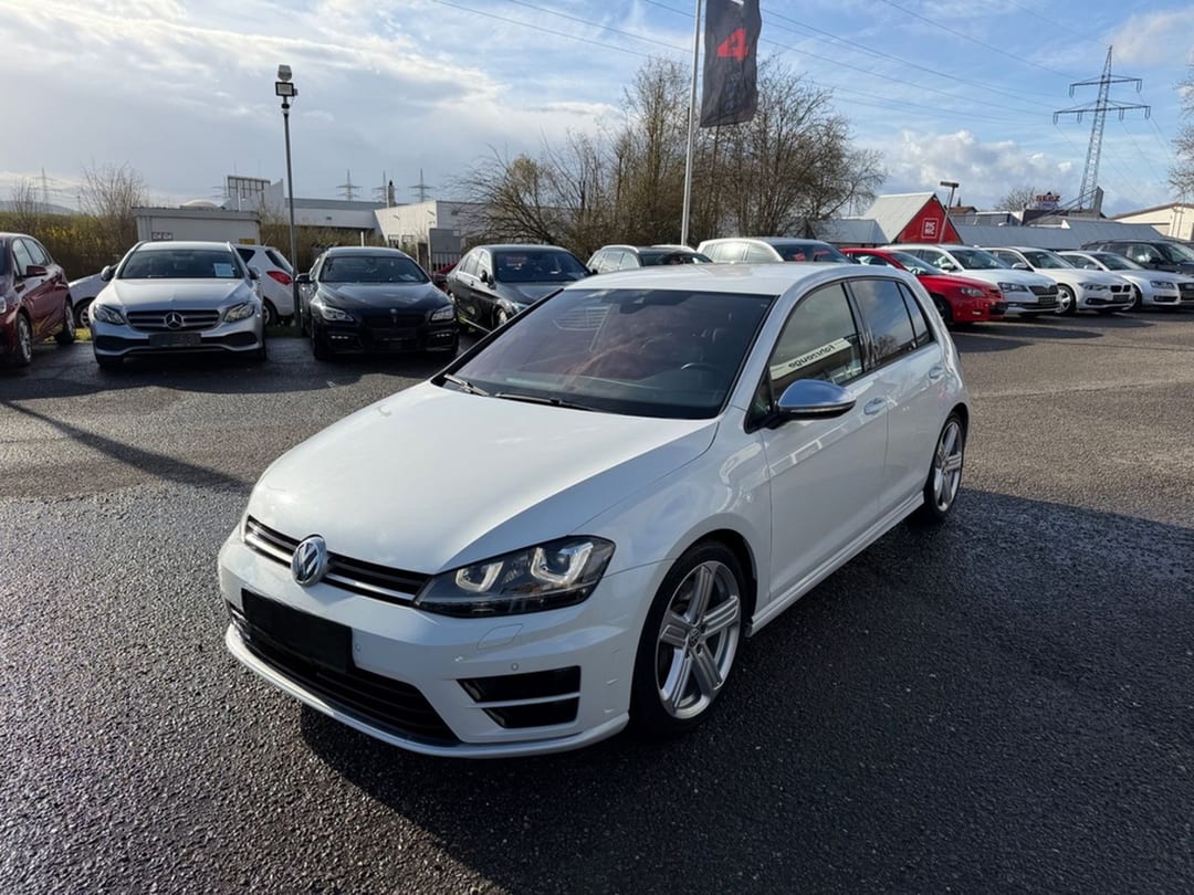Volkswagen Golf VII Lim R 4Motion DSG 2017