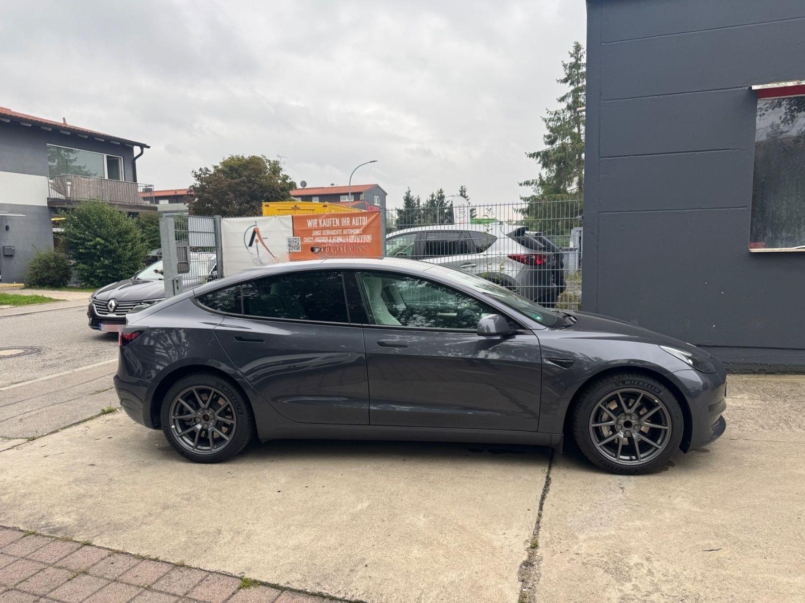 Tesla Model 3 Basis RWD*LEDER*KAMERA*1.HAND*SHZ*LED* foto 11