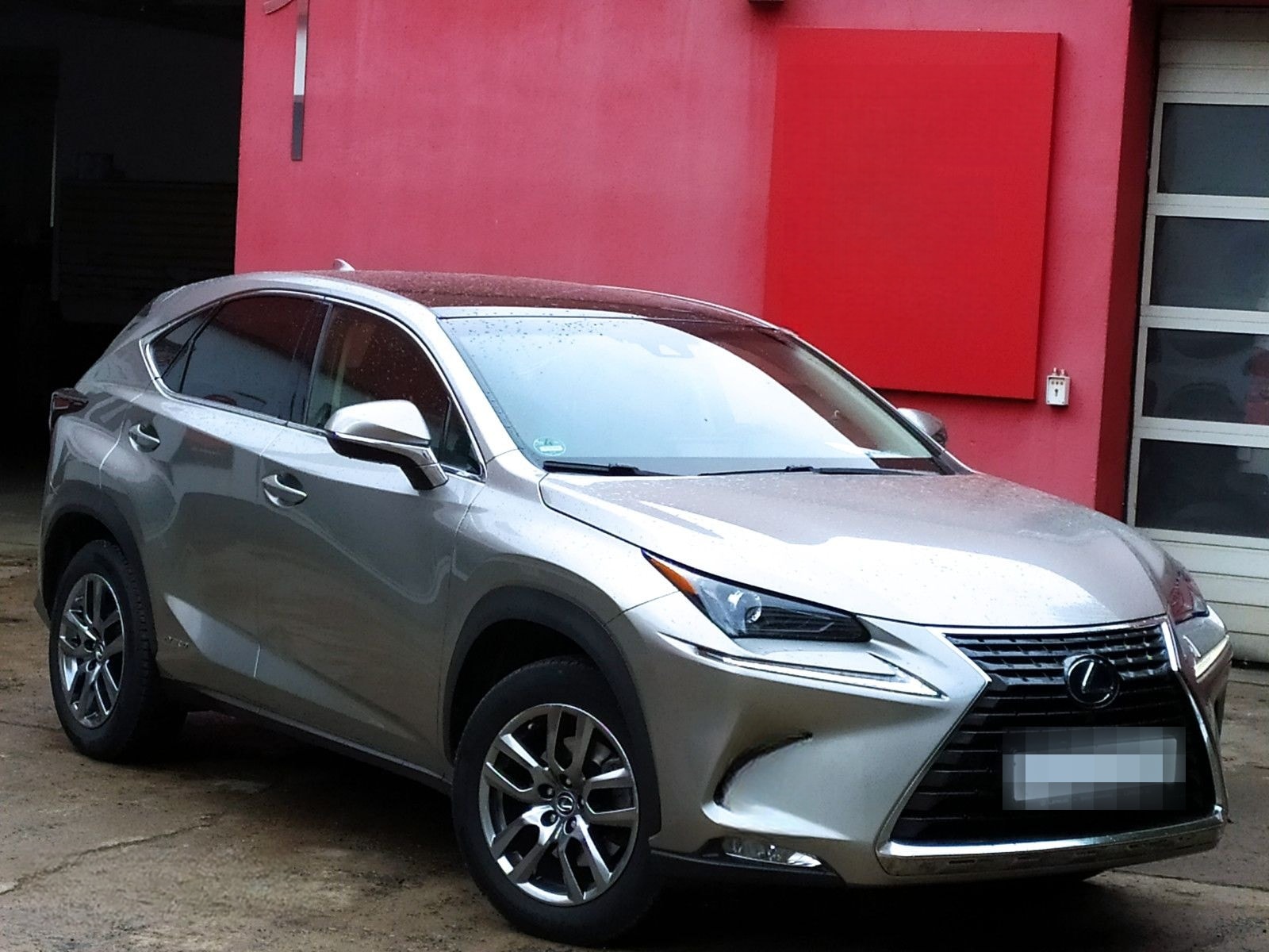 Lexus NX 300 h OFFROAD HYBRID E-FOUR *AHK*Leder* foto 2