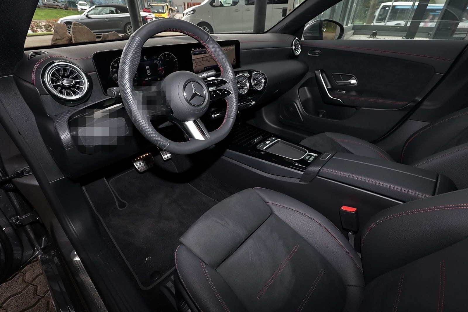 Mercedes-Benz CLA 200 Coupé AMG Edition+DISTRONIC+360°+18"+ foto 8