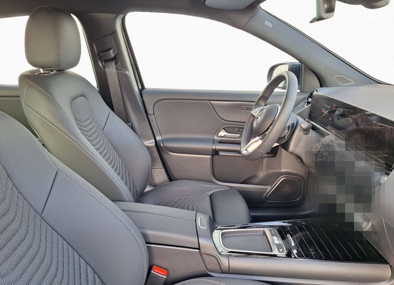 Mercedes-Benz GLA 200 d,AHK,NAVI,LED,Komfort,Shzg Klima foto 6