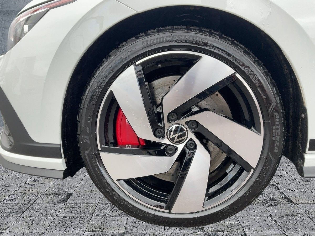 Volkswagen Golf VIII GTI Clubsport MATRIX+NAVI+PANO+ACC+APP foto 8