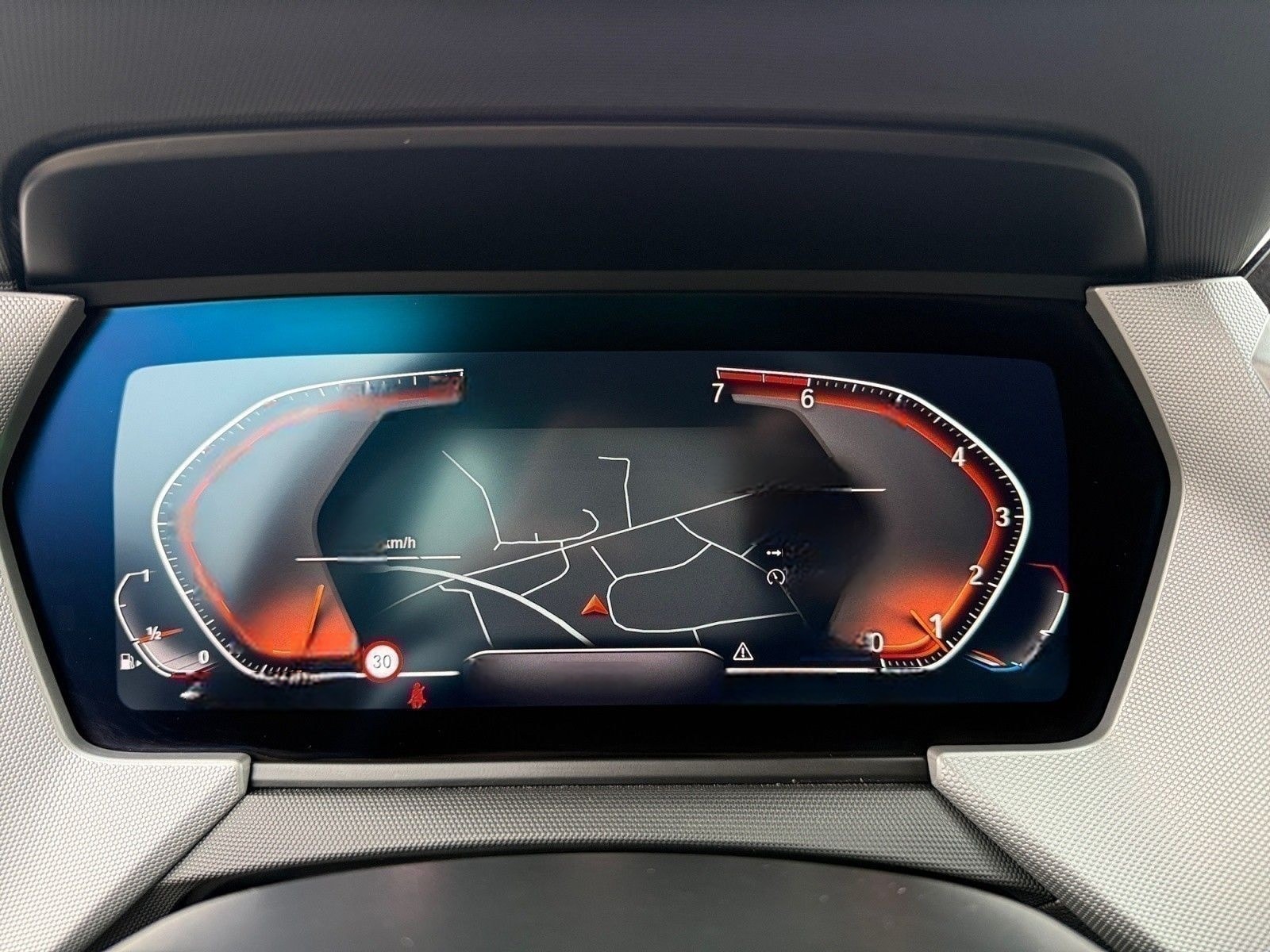 BMW 118i Advantage Navi Klima PDC LED DAB Sitzheizun foto 10