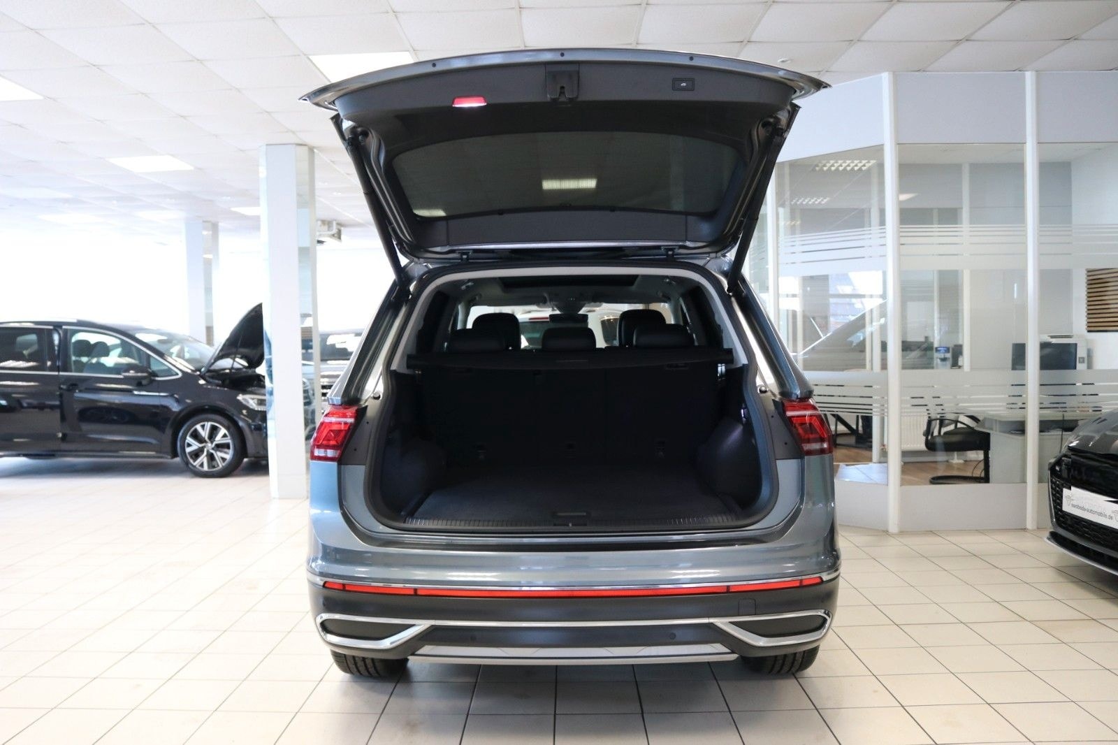 Volkswagen Tiguan Allspace DCC STHZ 360° HUD Memory Matrix foto 10