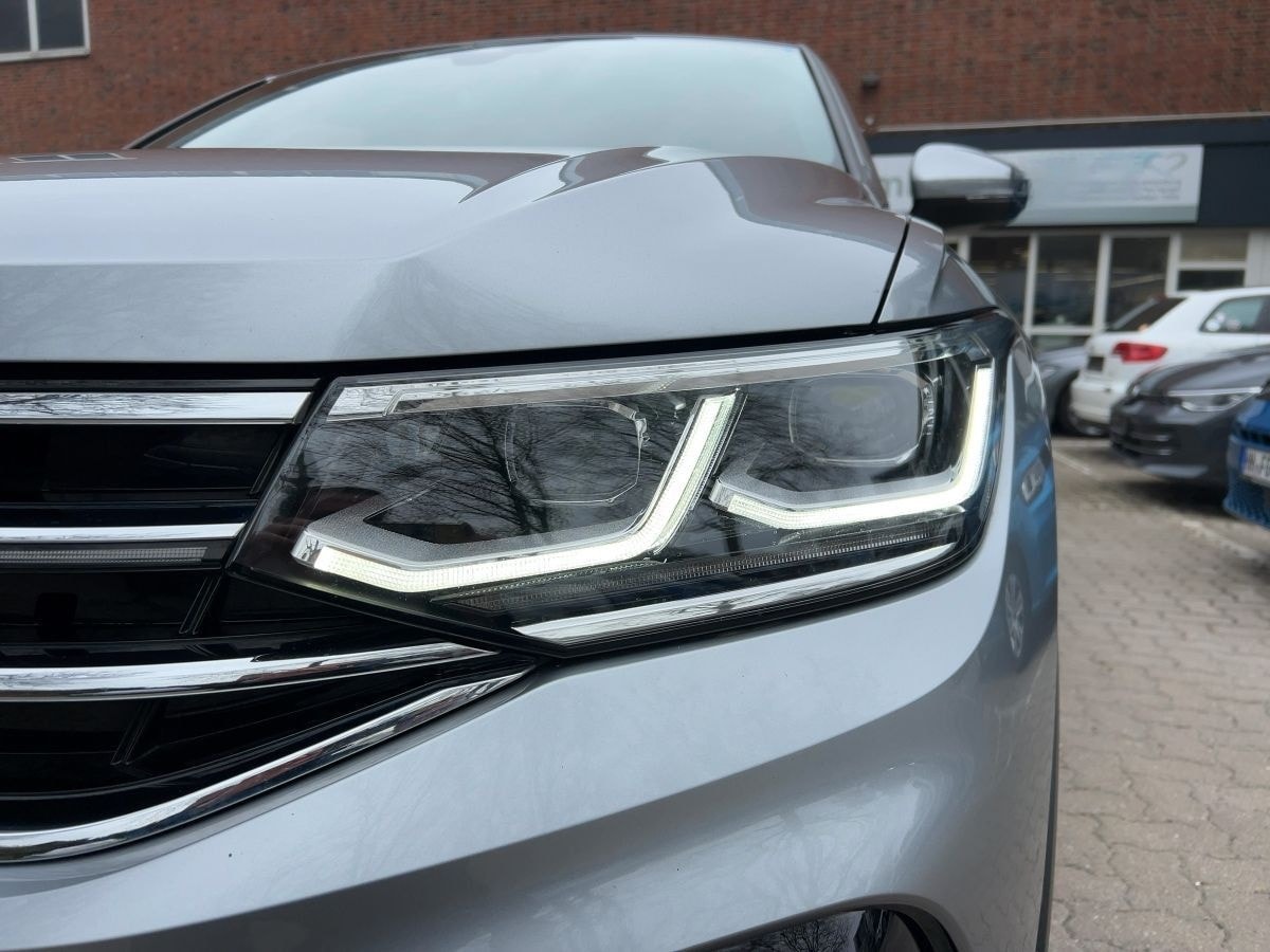 Volkswagen Tiguan Allspace 2.0 TDI R-Line 4Motion DSG DCC foto 18