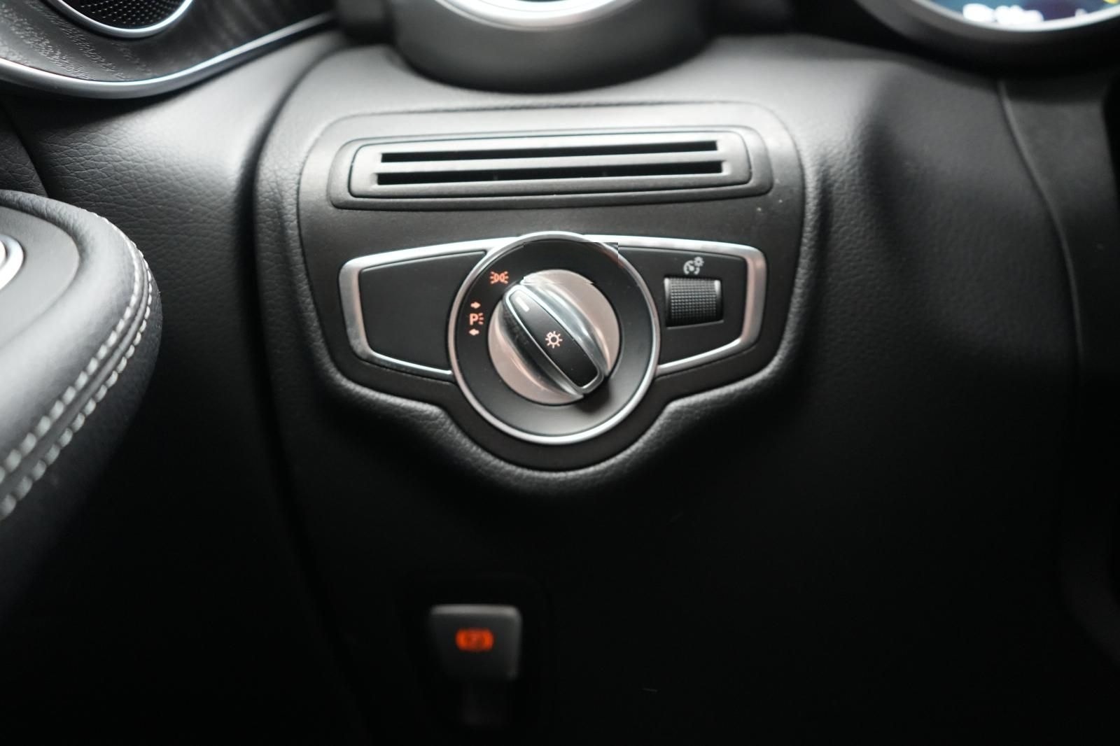 Mercedes-Benz GLC 300 d 4Matic 9G-Tronic AMG Distronic/Kamera/ foto 25