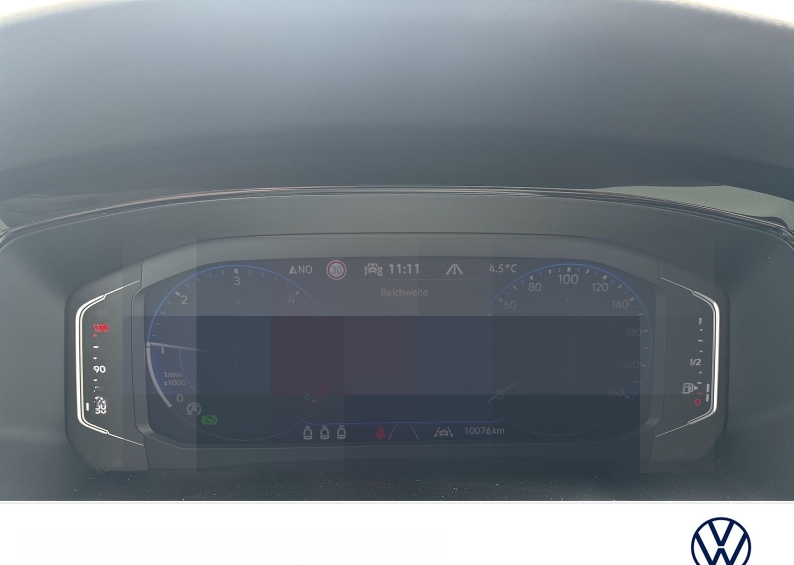 Volkswagen Touran 2.0 HIGHLINE AHK PANO NAVI CARPLAY foto 10