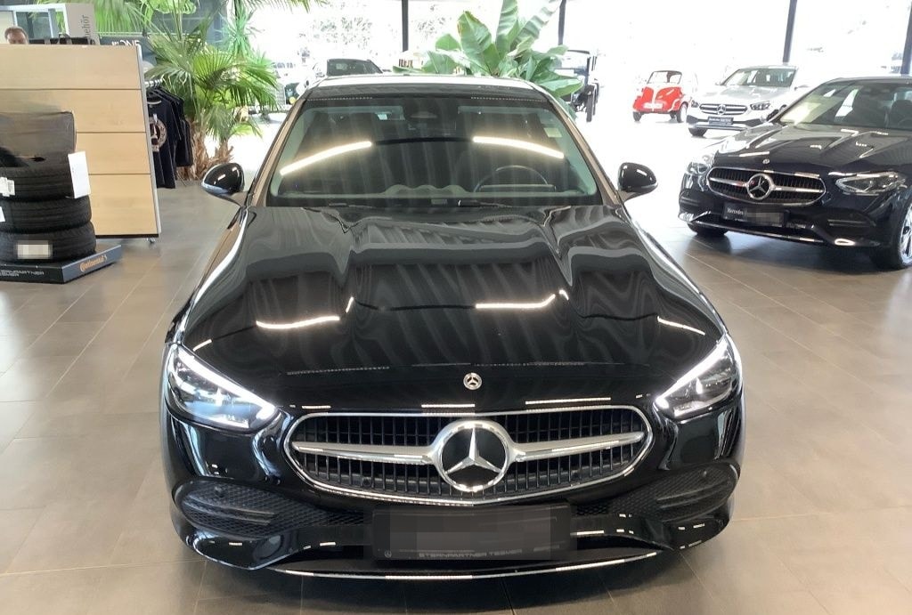 Mercedes-Benz C 180 Avantgarde - Panorama - Burmester - Totwin foto 21