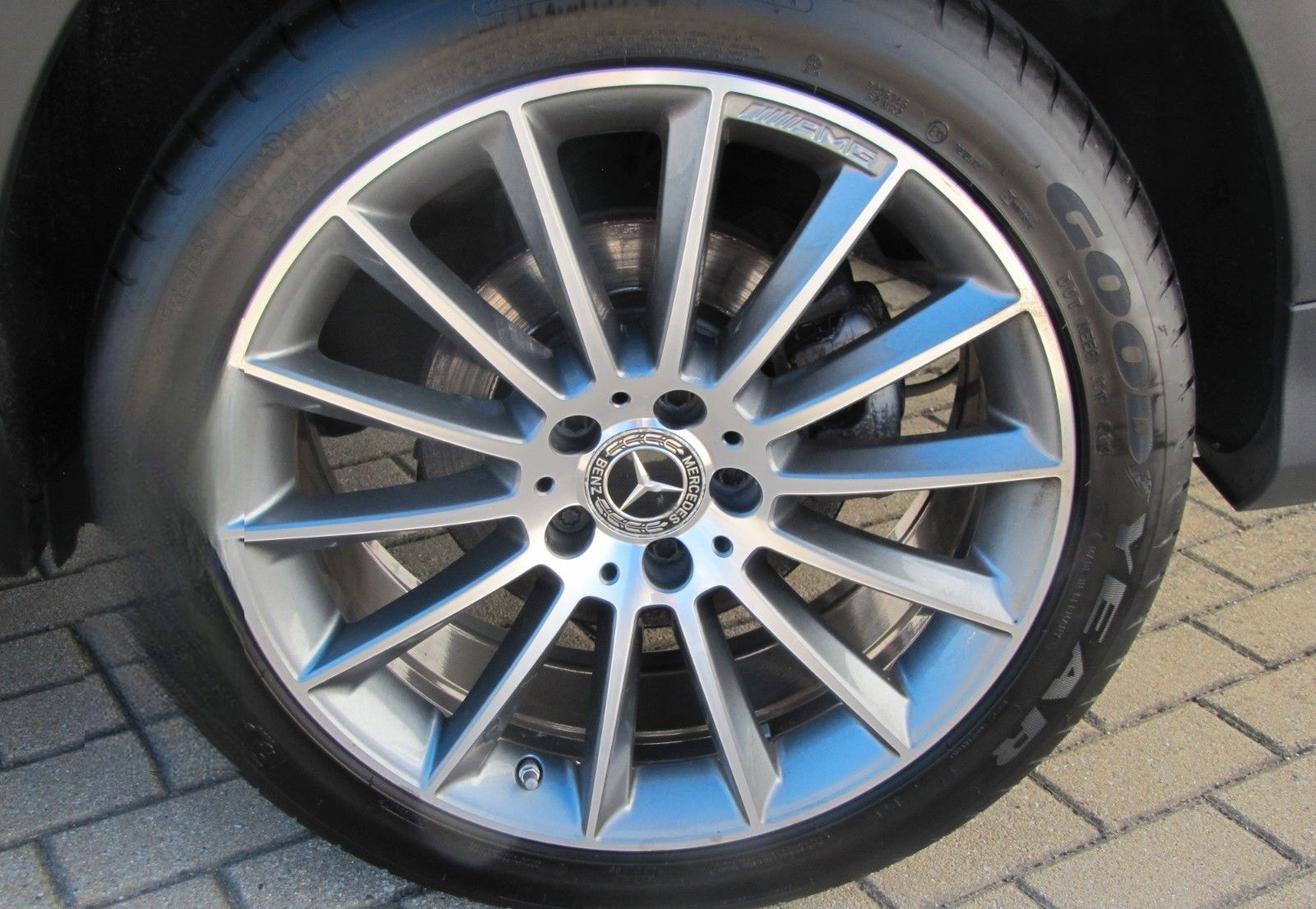 Mercedes-Benz GLA 200 7 G-DCT Urban foto 4