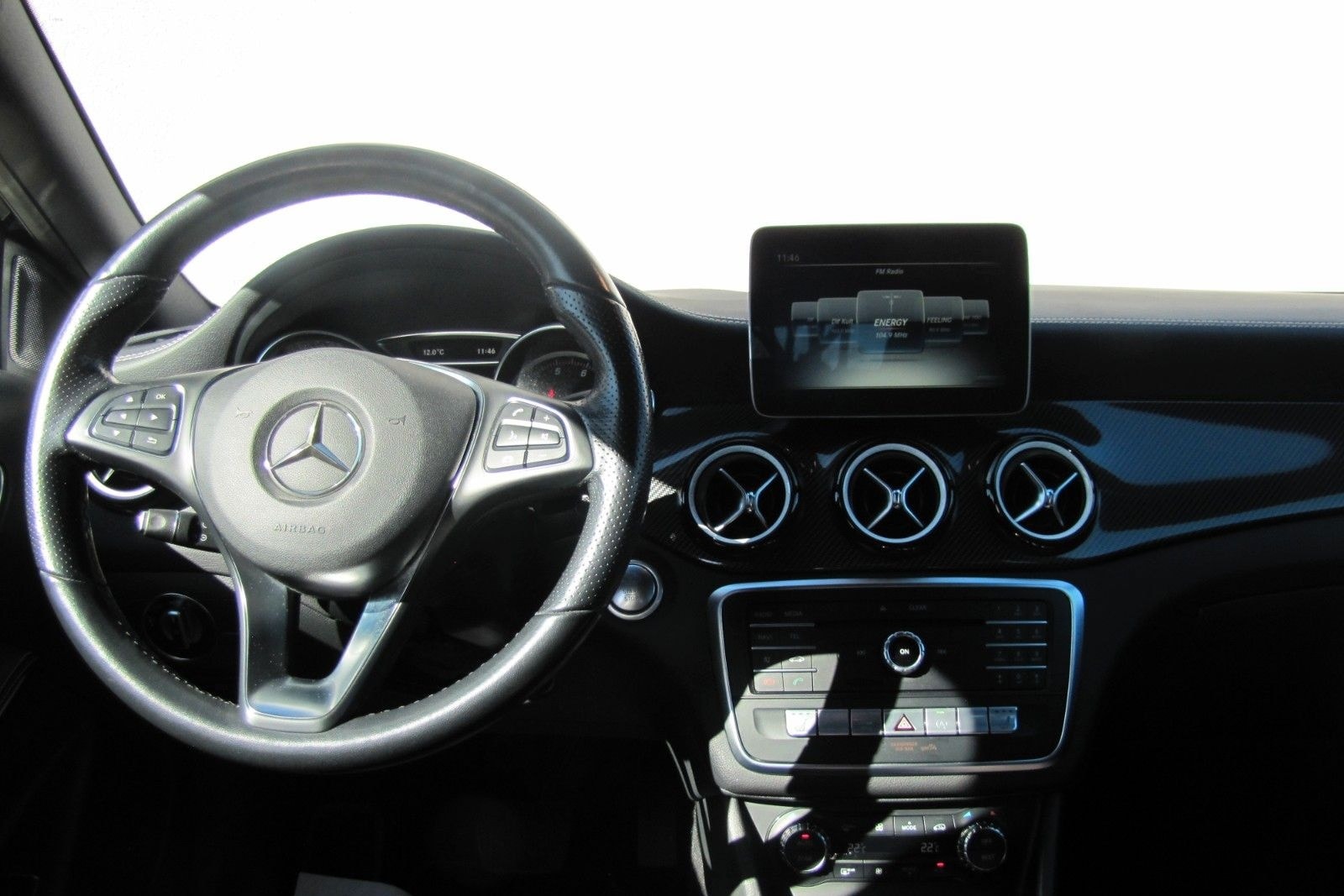 Mercedes-Benz GLA 200 7 G-DCT Urban foto 7