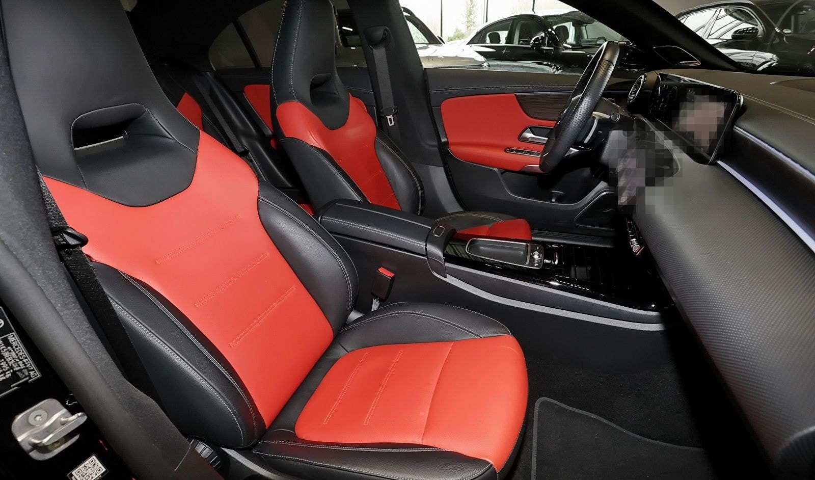 Mercedes-Benz CLA 180 Coupé Edition AMG BURMESTER+19"+360° foto 4