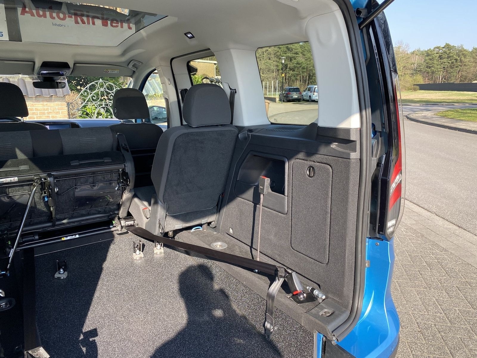 Volkswagen Caddy Tourneo Active, LED, neuer Rollstuhlumbau, foto 5