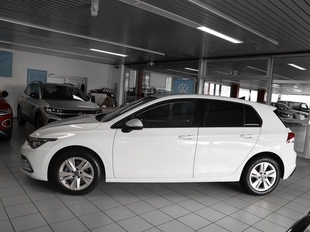 Volkswagen Golf VIII 1,5 TSI Life R-Kamera NaviMedia LED-Pl foto 3