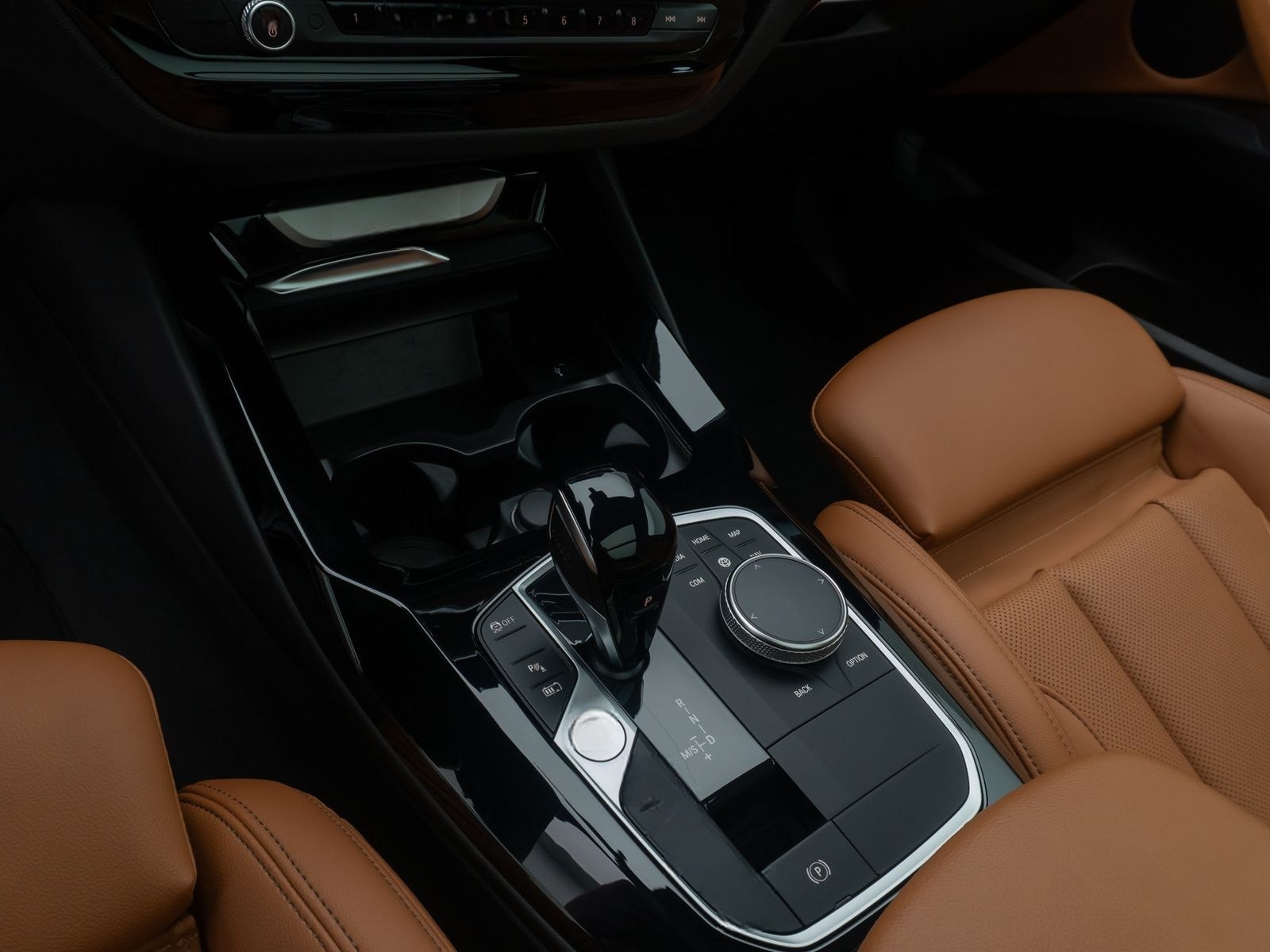 BMW X3 xD30e Kamera AHK HUD DAB Sport Panoram 19Zoll foto 23