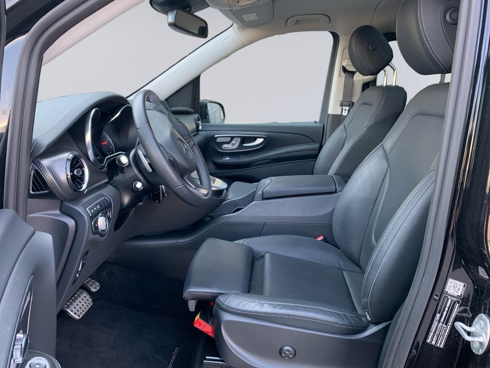 Mercedes-Benz V 300 EAV/L AMG 4MATIC *AIRMATIC*PANO-DACH*UVM* foto 7