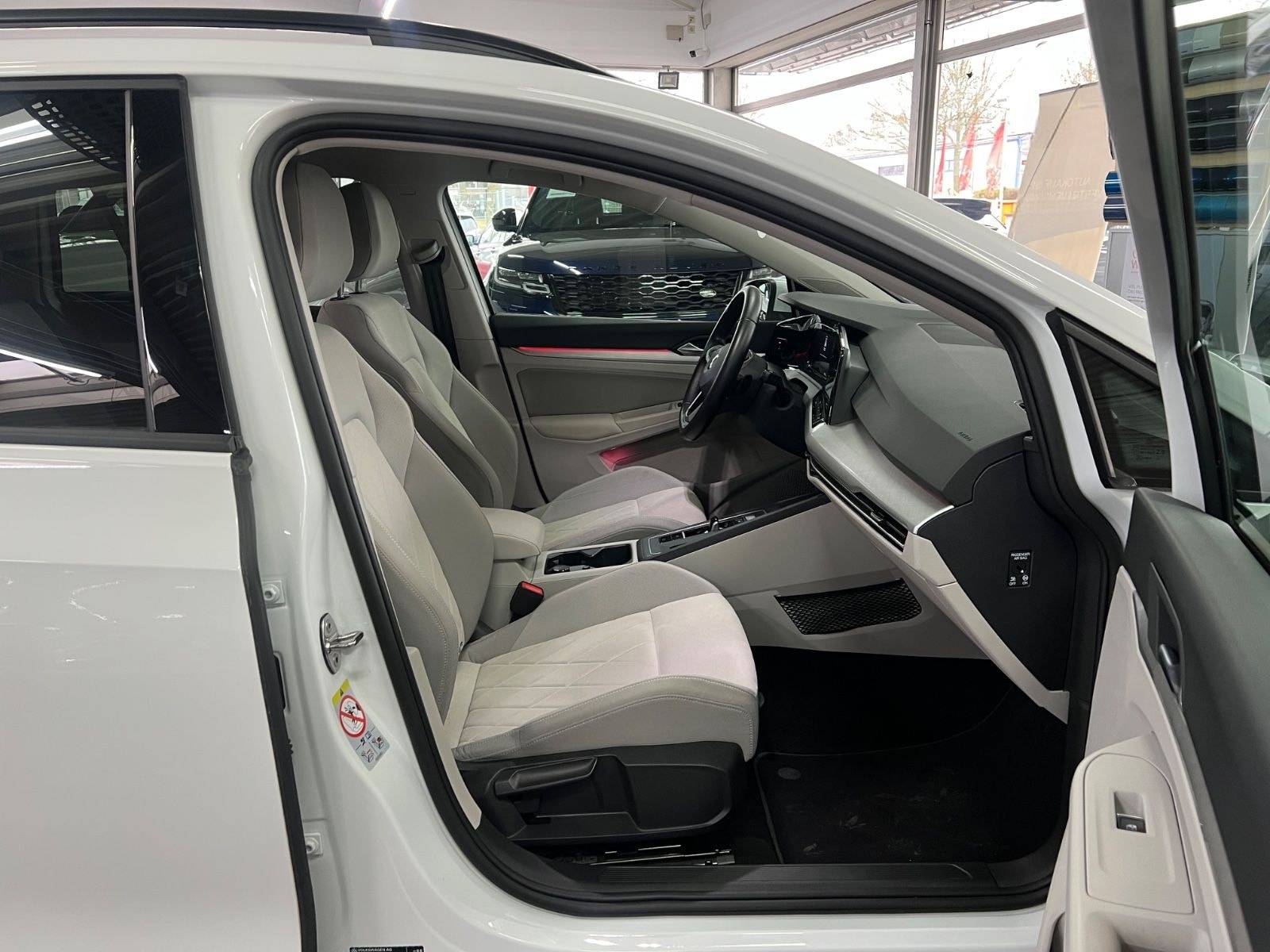 Volkswagen Golf VIII Variant 2.0 TDI Life AHK+L&S+KAM+LED foto 15