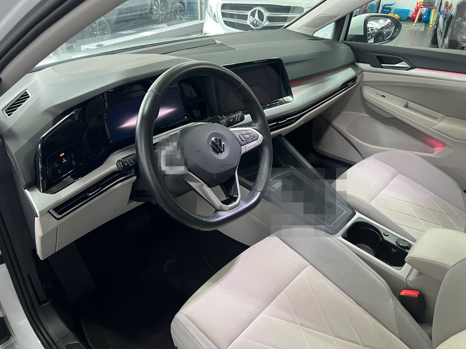 Volkswagen Golf VIII Variant 2.0 TDI Life AHK+L&S+KAM+LED foto 21