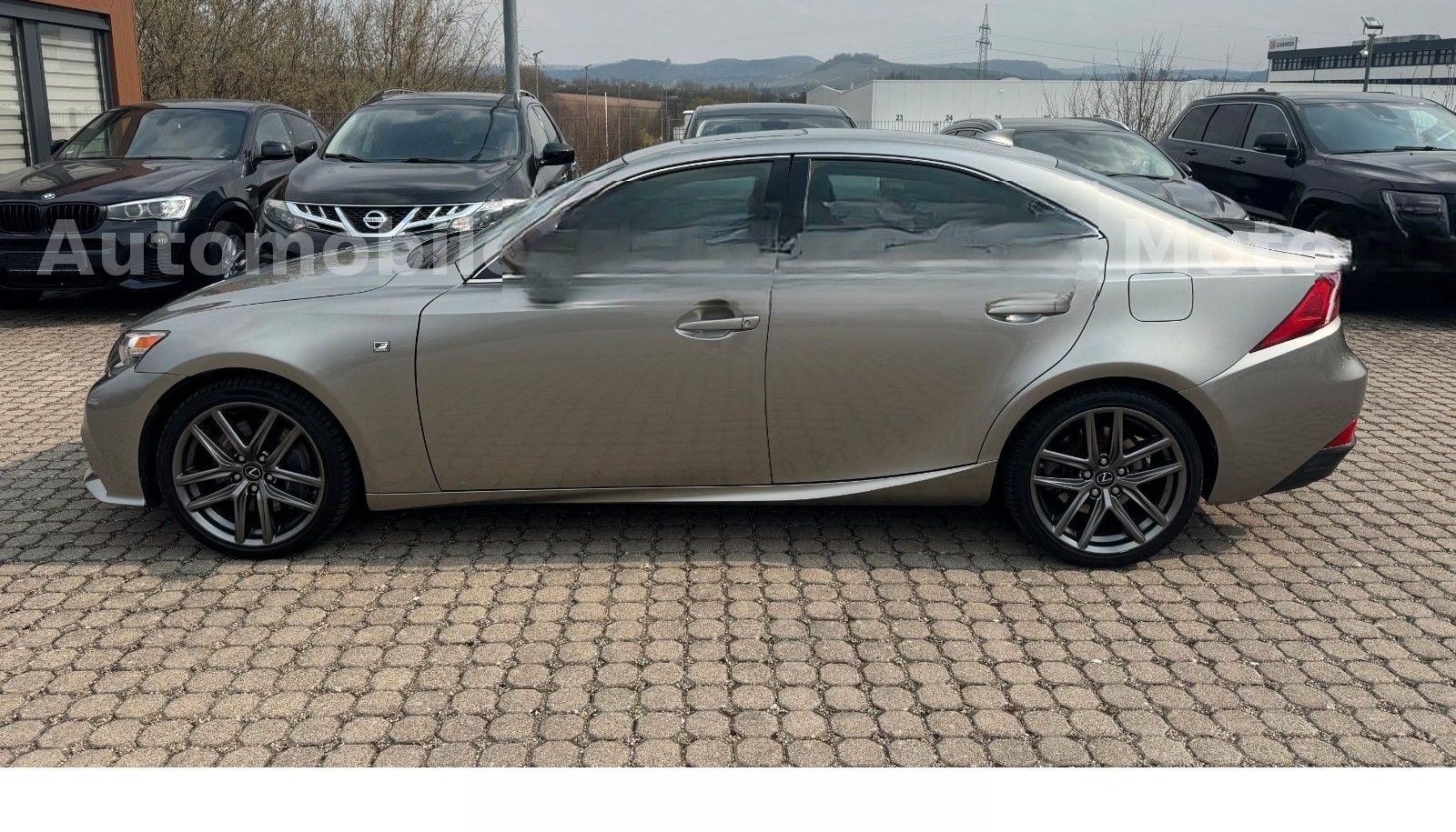 Lexus IS-Serie 350 3.5L V6 F SPORT foto 2