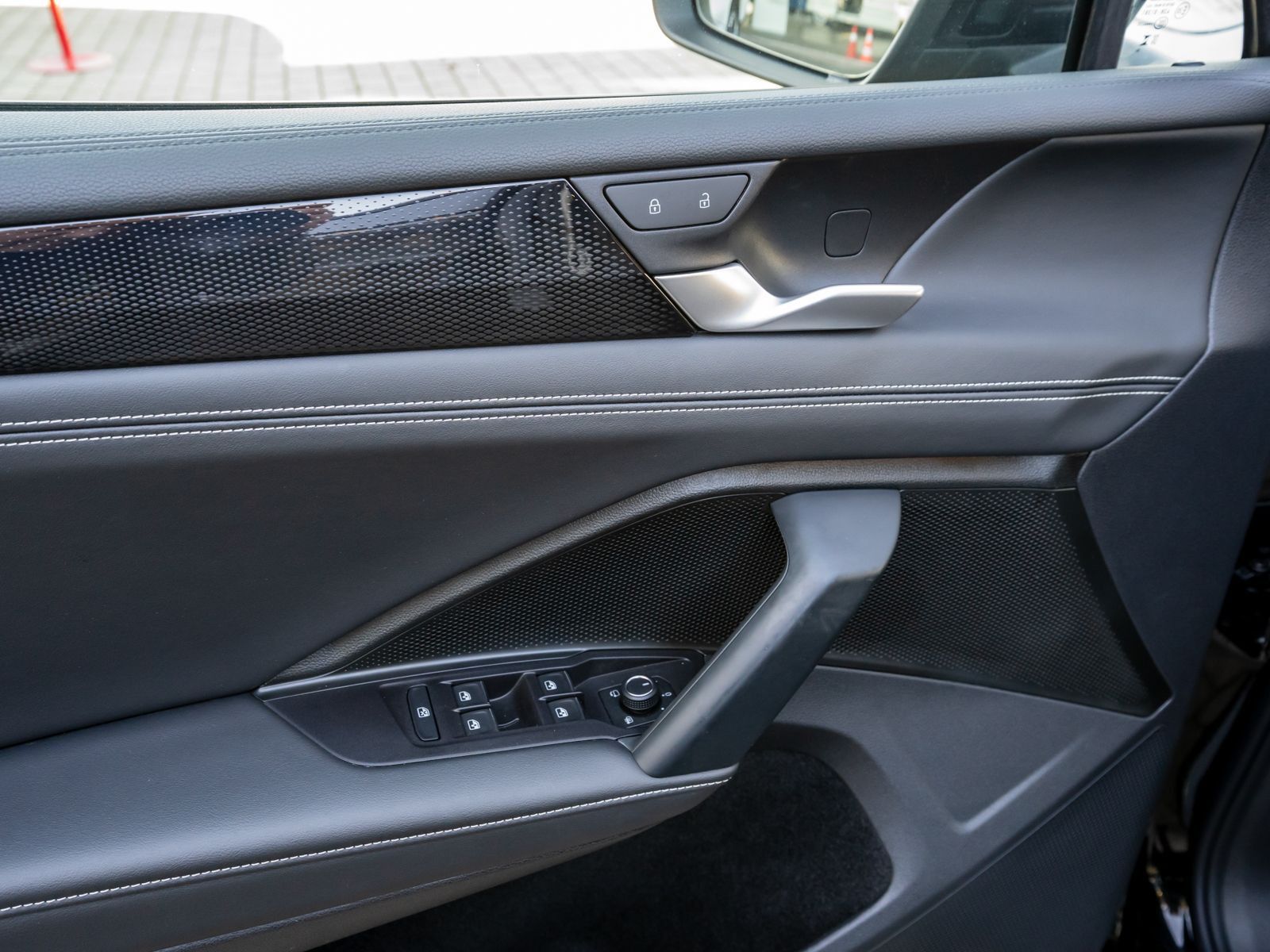 Volkswagen Tiguan Goal 2,0 TDI DSG AHK Navi 360° SHZ LED foto 11