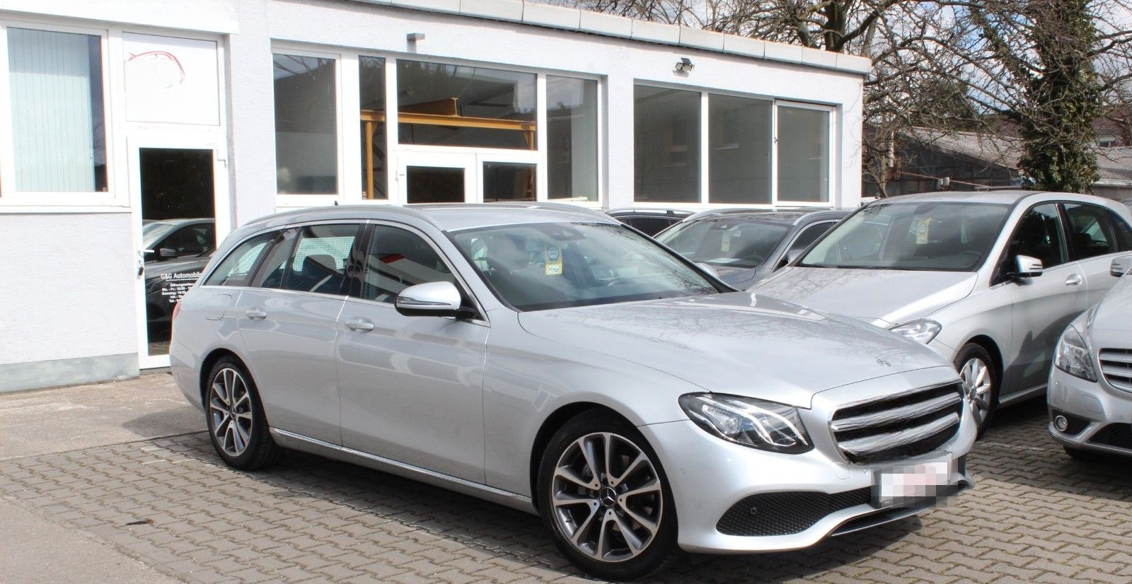 Mercedes-Benz E 220d T Avantg*LED*NAVI*LEDER*TOTW*SPUR foto 2