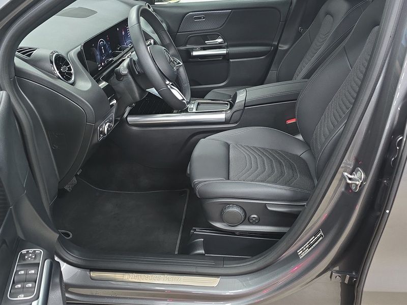 Mercedes-Benz GLA 200 d PROGRESSIVE AHK SHZ KLIMA NAVI MBUX foto 17