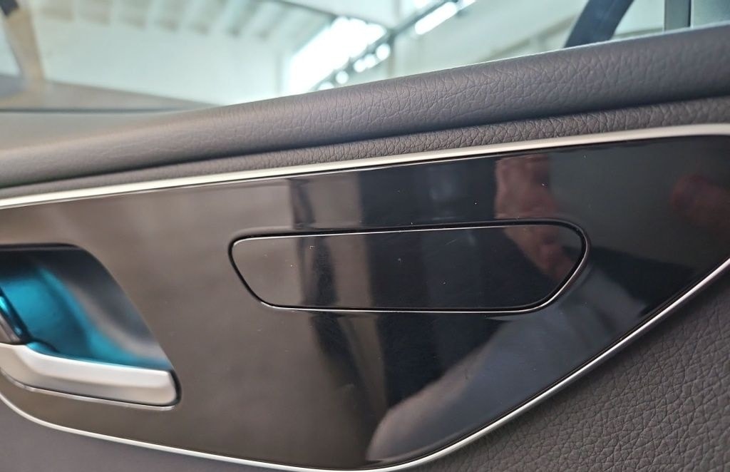 Mercedes-Benz C 200 Avantg. Navi LED SHZ Ambie. KeyLess KAM foto 13