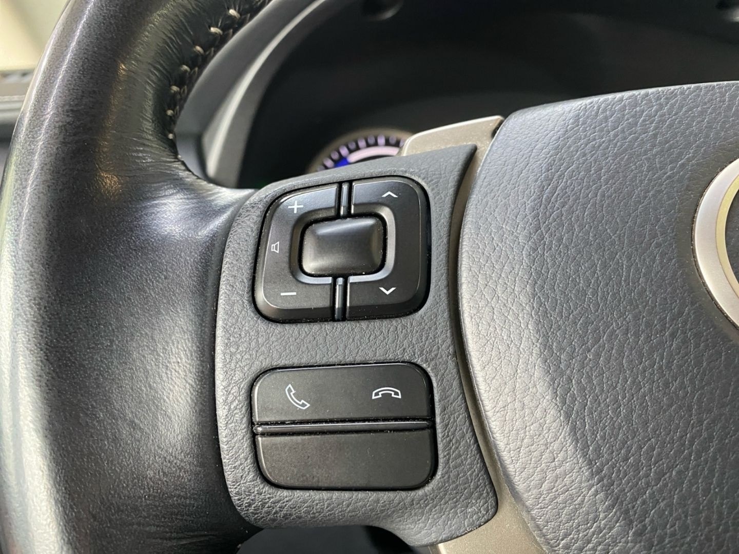 Lexus NX 300h E-FOUR Executive-Line *LED*CAM*Leder*SHZ foto 25