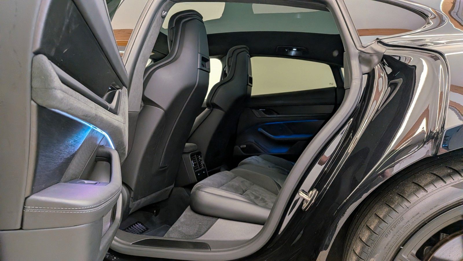 Porsche Taycan GTS/Pano/Chrono/360°/Matrix/Luft/ACC/21"/ foto 23