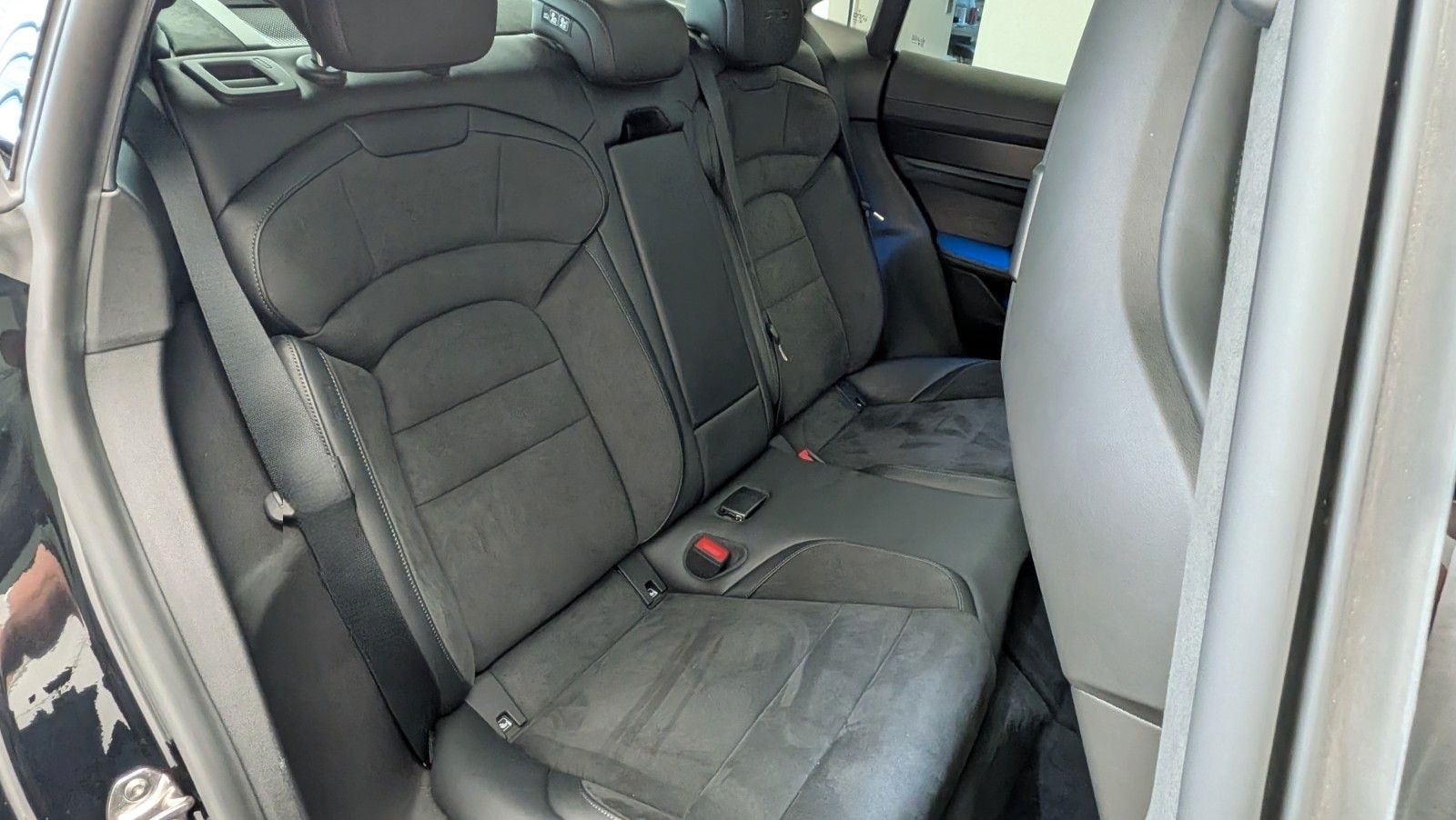 Porsche Taycan GTS/Pano/Chrono/360°/Matrix/Luft/ACC/21"/ foto 25