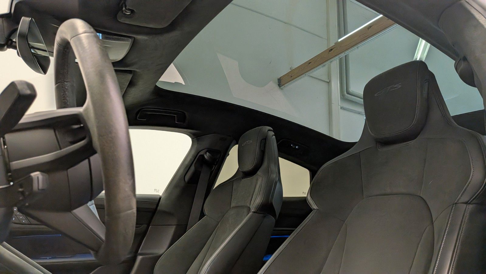 Porsche Taycan GTS/Pano/Chrono/360°/Matrix/Luft/ACC/21"/ foto 10