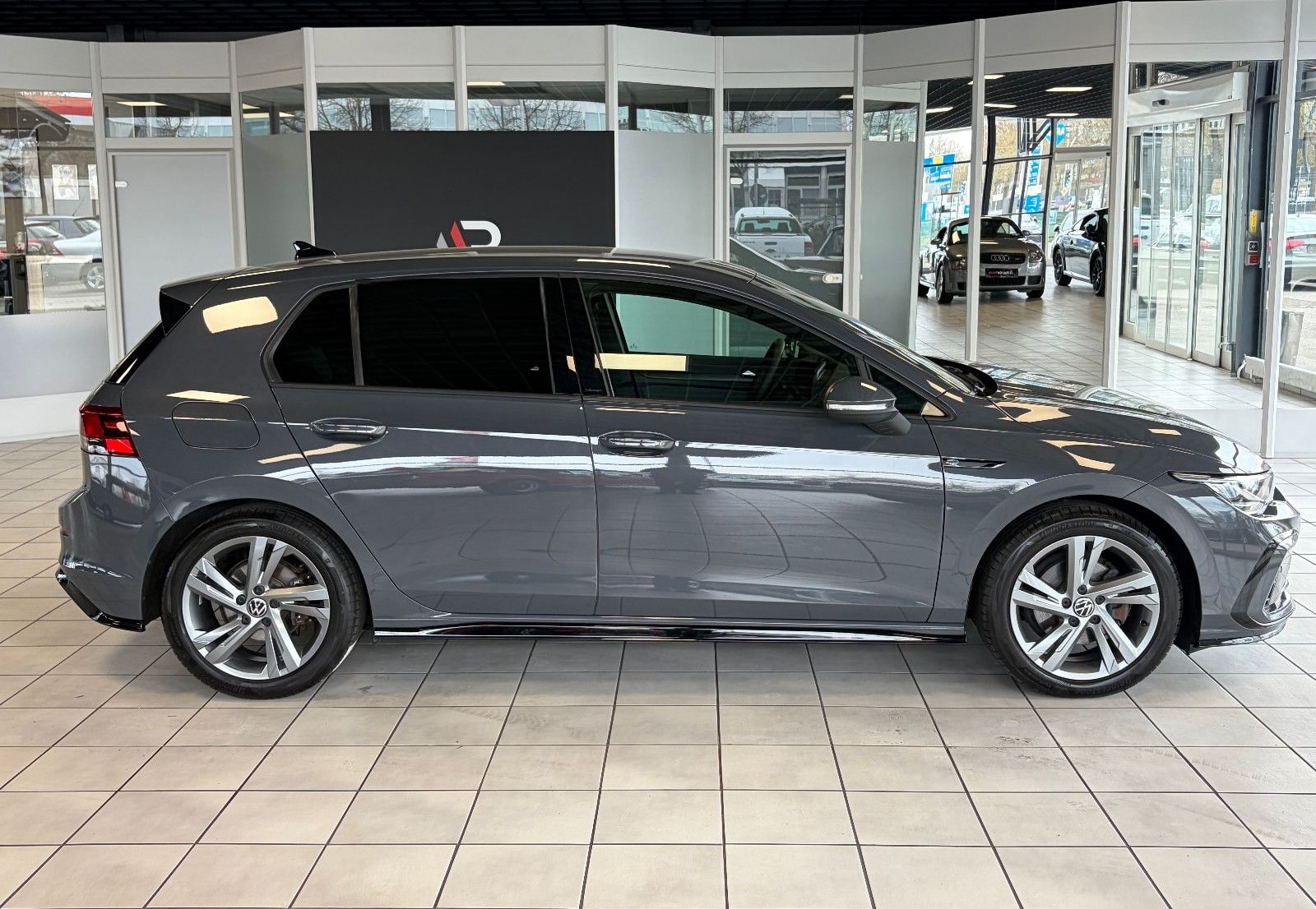 Volkswagen Golf VIII 2.0 TDI Lim. R-Line· 1. Hd· Kamera·ACC foto 2