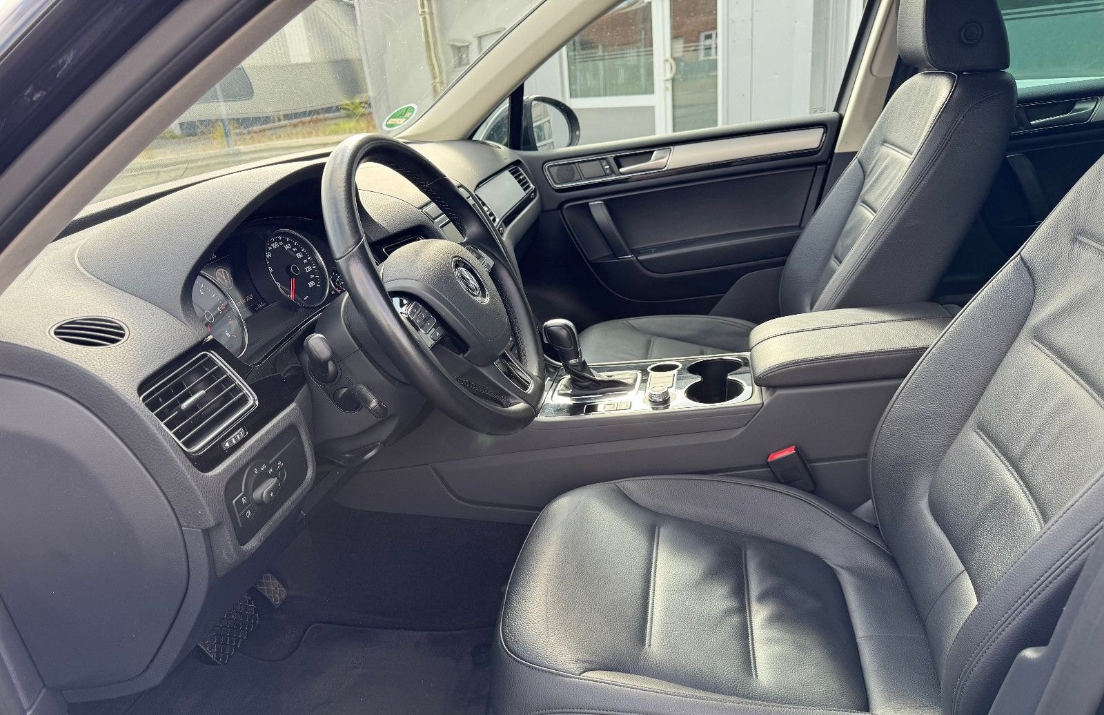 Volkswagen Touareg 3.0 V6 TDI SCR 150kW Tiptronic BMT foto 10