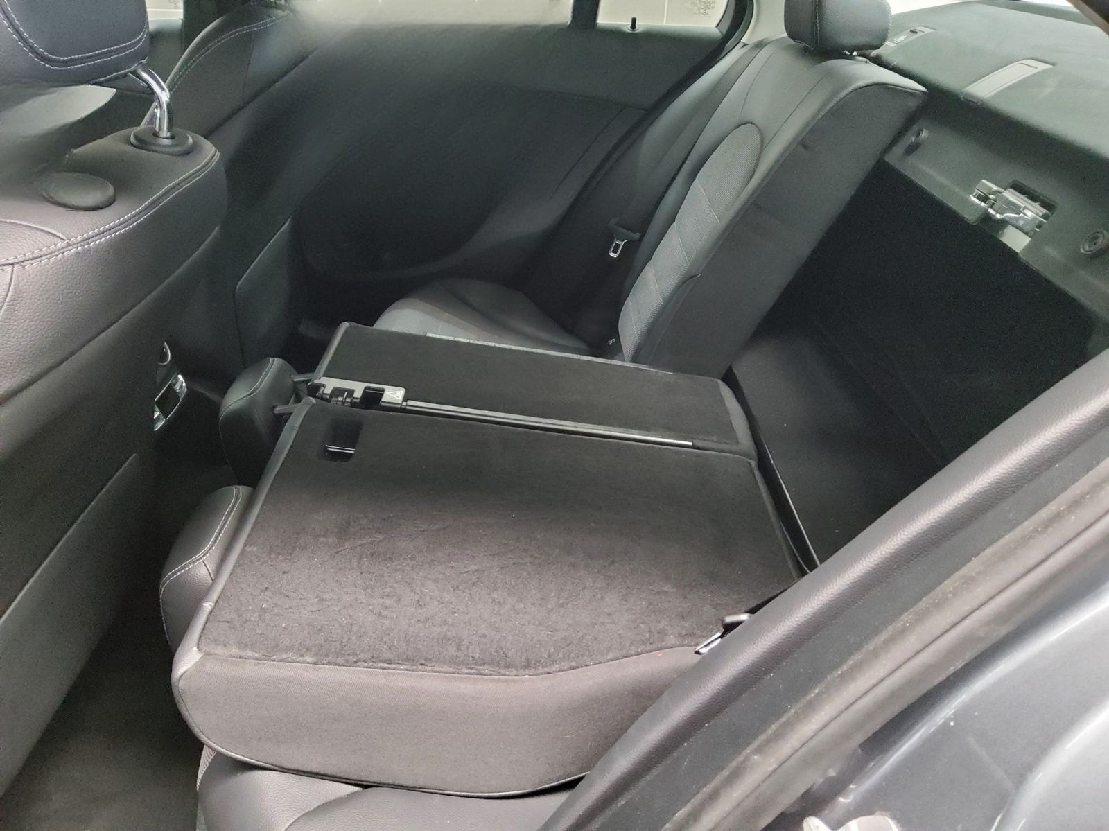 Mercedes-Benz C 220 d Avantgarde Navi Multibeam RFK StHzg Shz foto 12