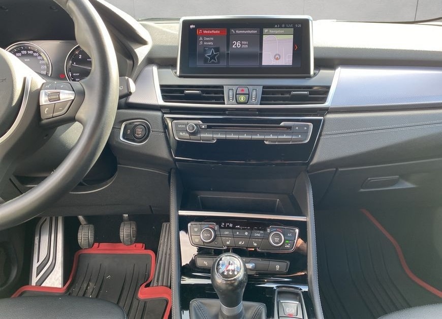 BMW 218i Gran Tourer M Sport foto 14