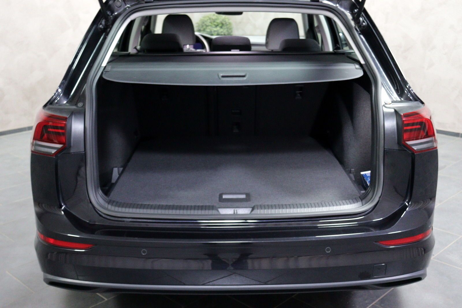 Volkswagen Golf VIII Variant 2.0 TDI DSG Life LED NAVI FLA foto 22