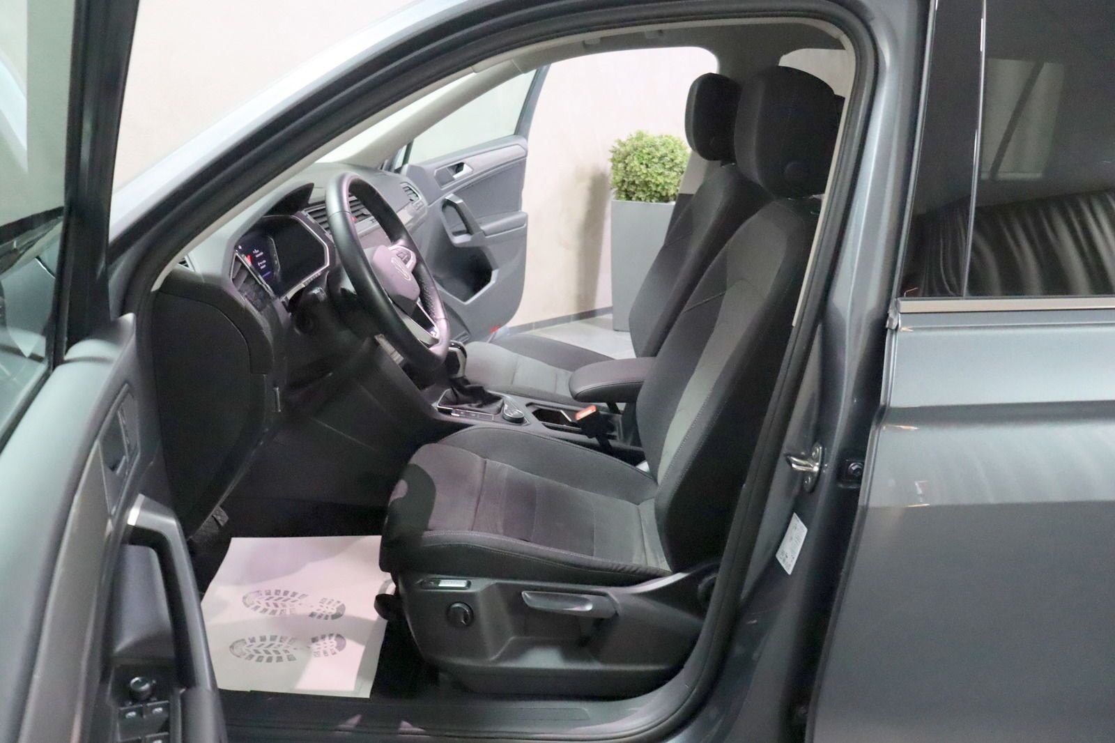 Volkswagen Tiguan Allspace DSG Life 4M 7-Sitzer AHK CAM ACC foto 3