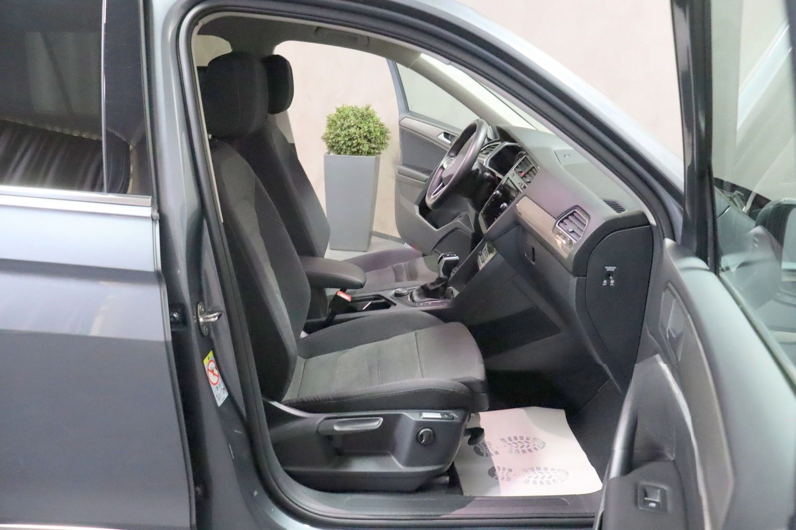 Volkswagen Tiguan Allspace DSG Life 4M 7-Sitzer AHK CAM ACC foto 6