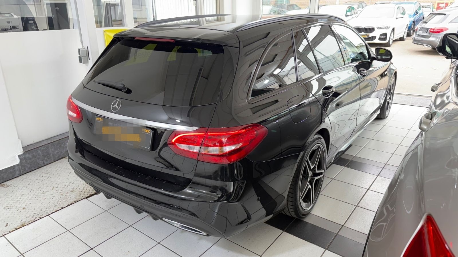 Mercedes-Benz C 220 T d AMG LINE NIGHT PAKET STANDHZ RFK 18ZOL foto 10