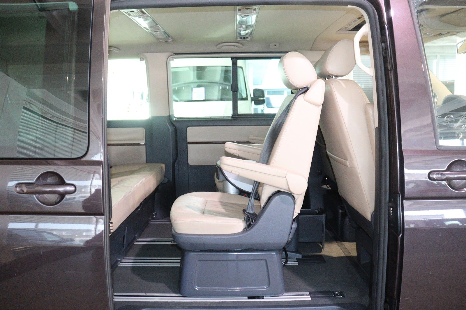 Volkswagen T5 Multivan *Automatik*7-Sitzer*Panorama*Tisch* foto 15