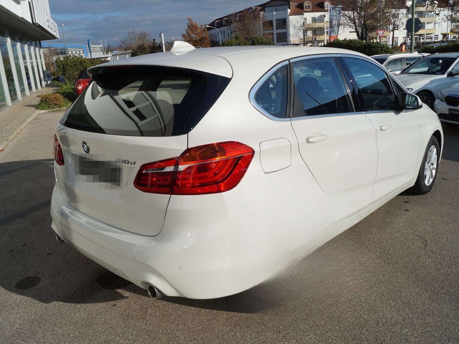 BMW 218 Active Tourer d Aut. Advantage foto 3