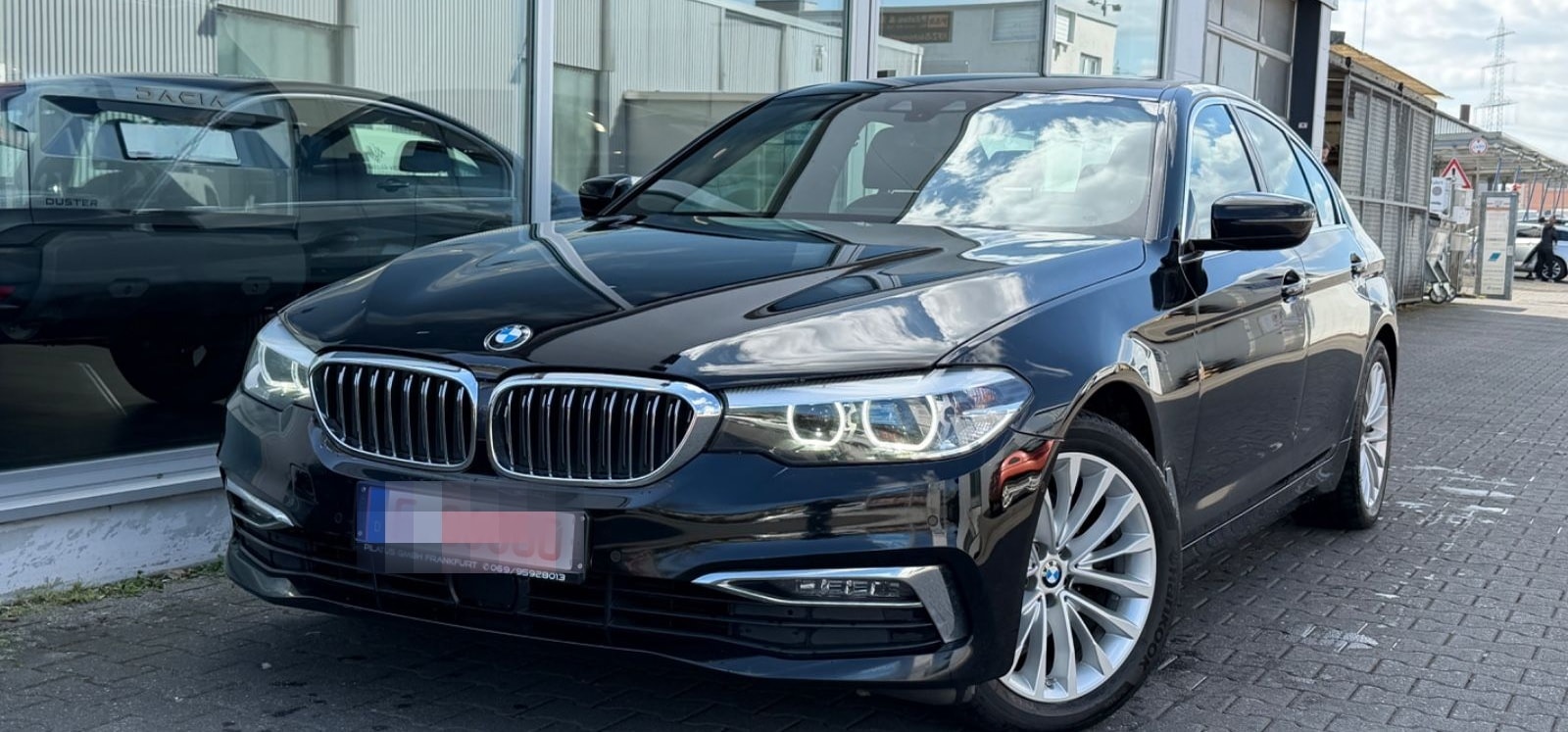 BMW 520 d Lim. Luxury Line LED/VirtualCock/Leder/AHK foto 1