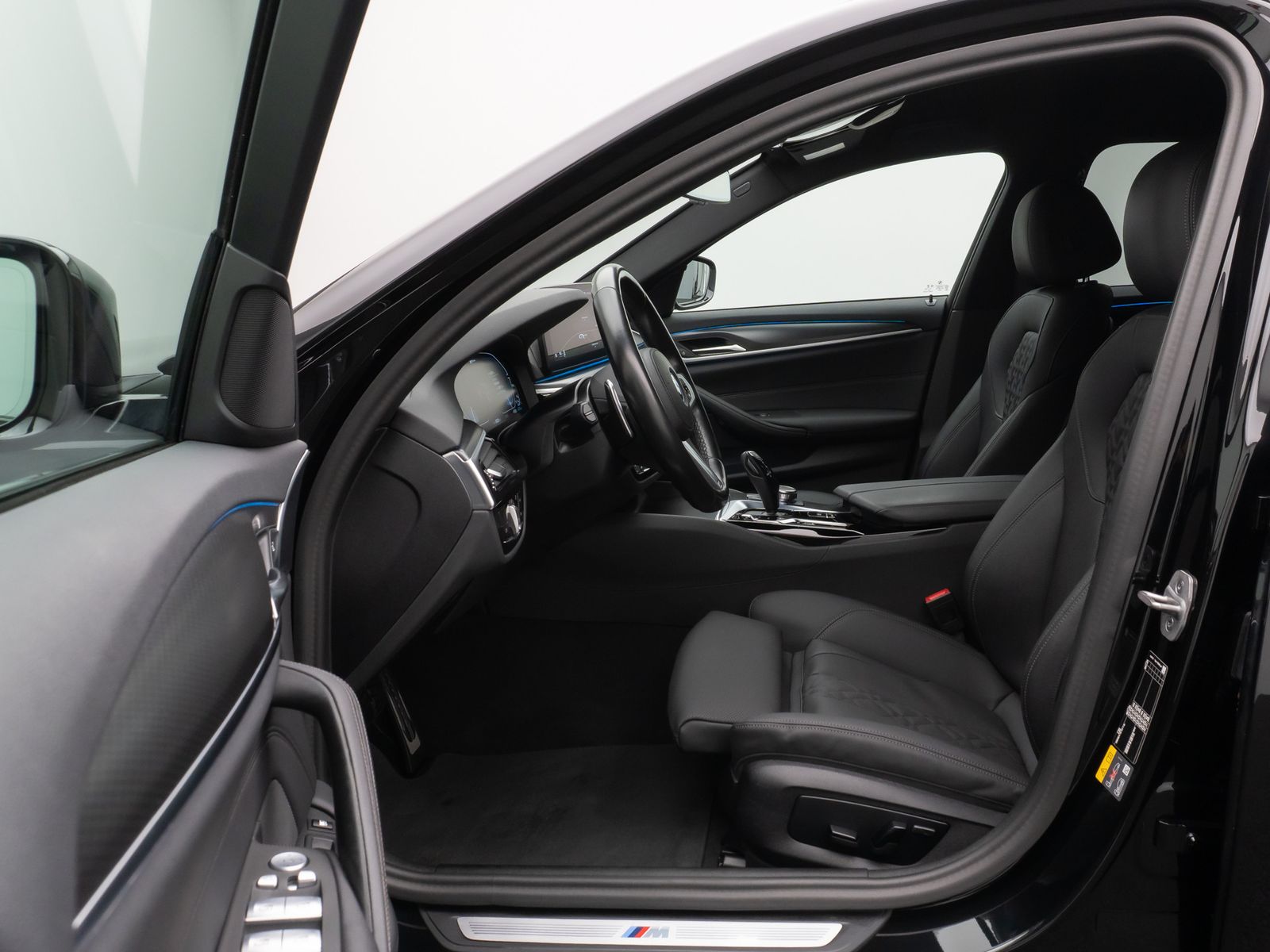 BMW 530e xD M Sport Kamera Laser HUD DAB H/K Komfort foto 20