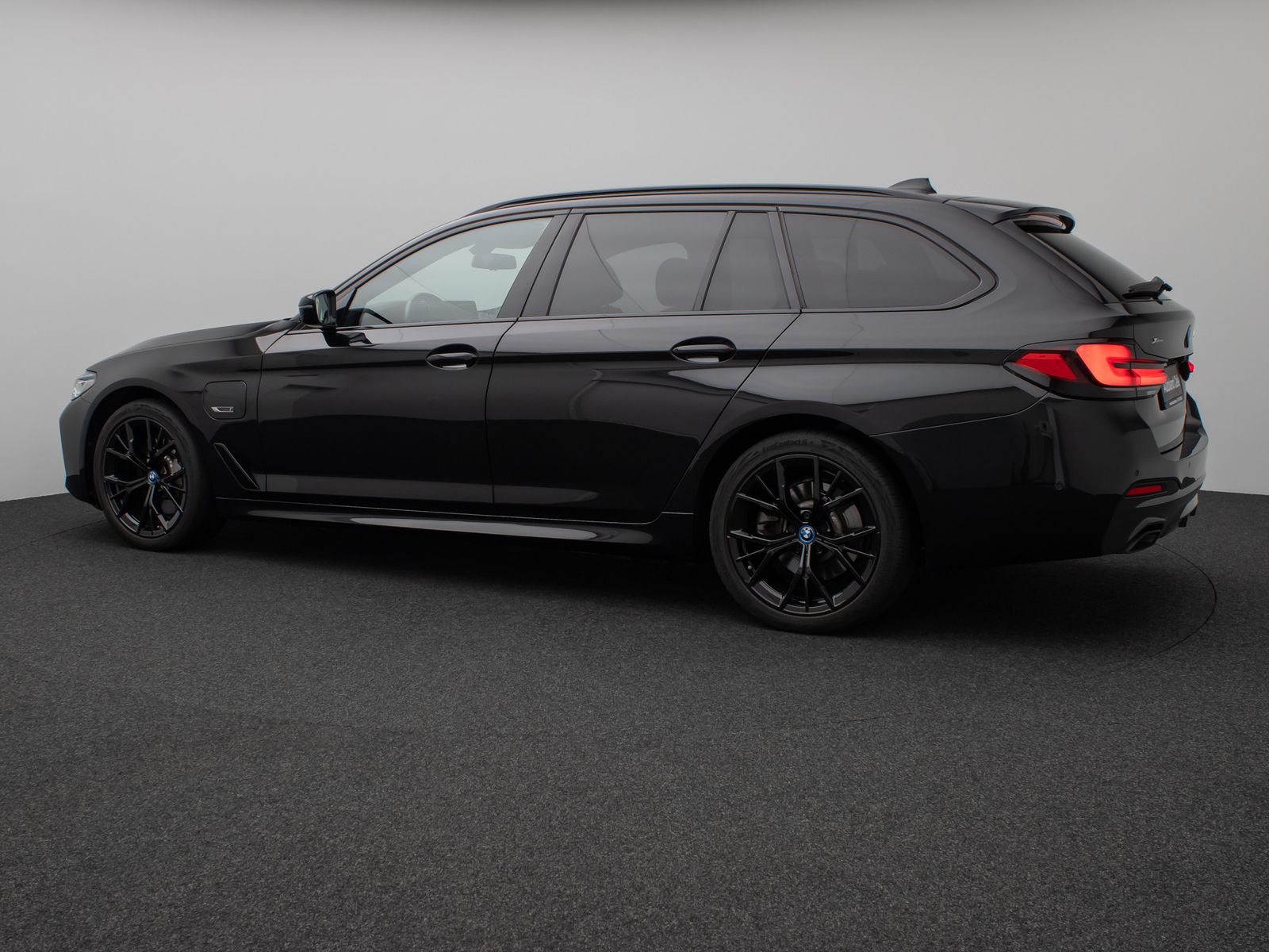 BMW 530e xD M Sport Kamera Laser HUD DAB H/K Komfort foto 10