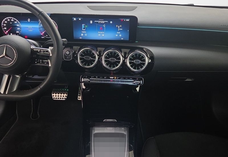 Mercedes-Benz A 250 4M AMG 360 KAMERA SOUND PANORAMA PREMIUM foto 15