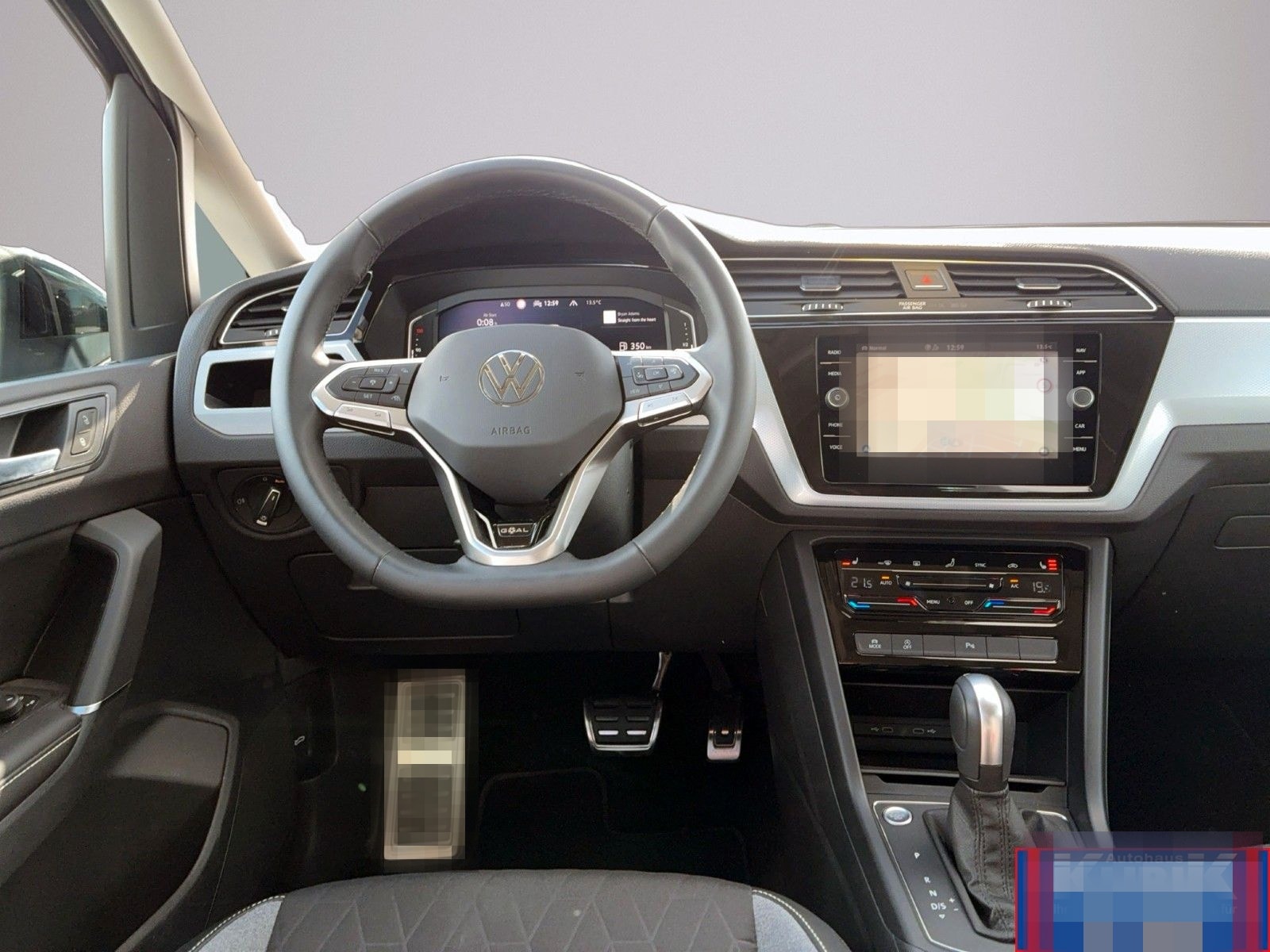 Volkswagen Touran 1.5 TSI R-Line DSG+IQ.Light+AssistPaket+ foto 6